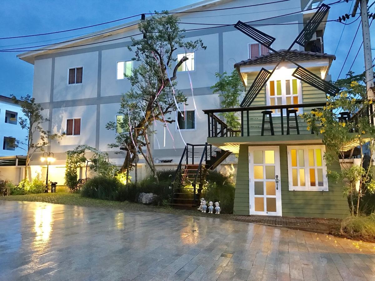 Ploy'S Pearl Hotel Surat Thani Exterior foto