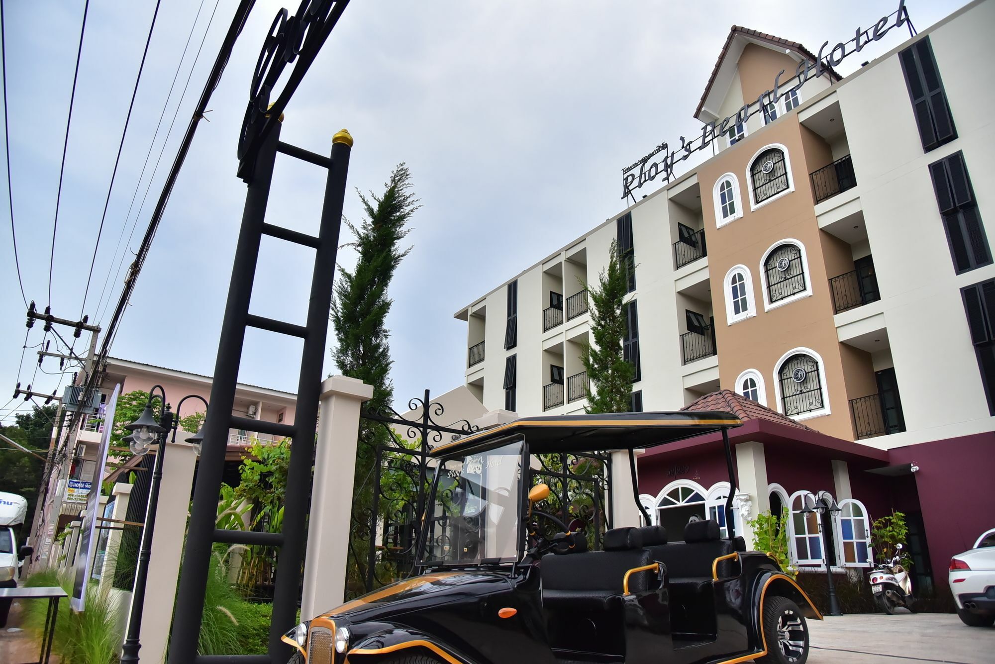 Ploy'S Pearl Hotel Surat Thani Exterior foto